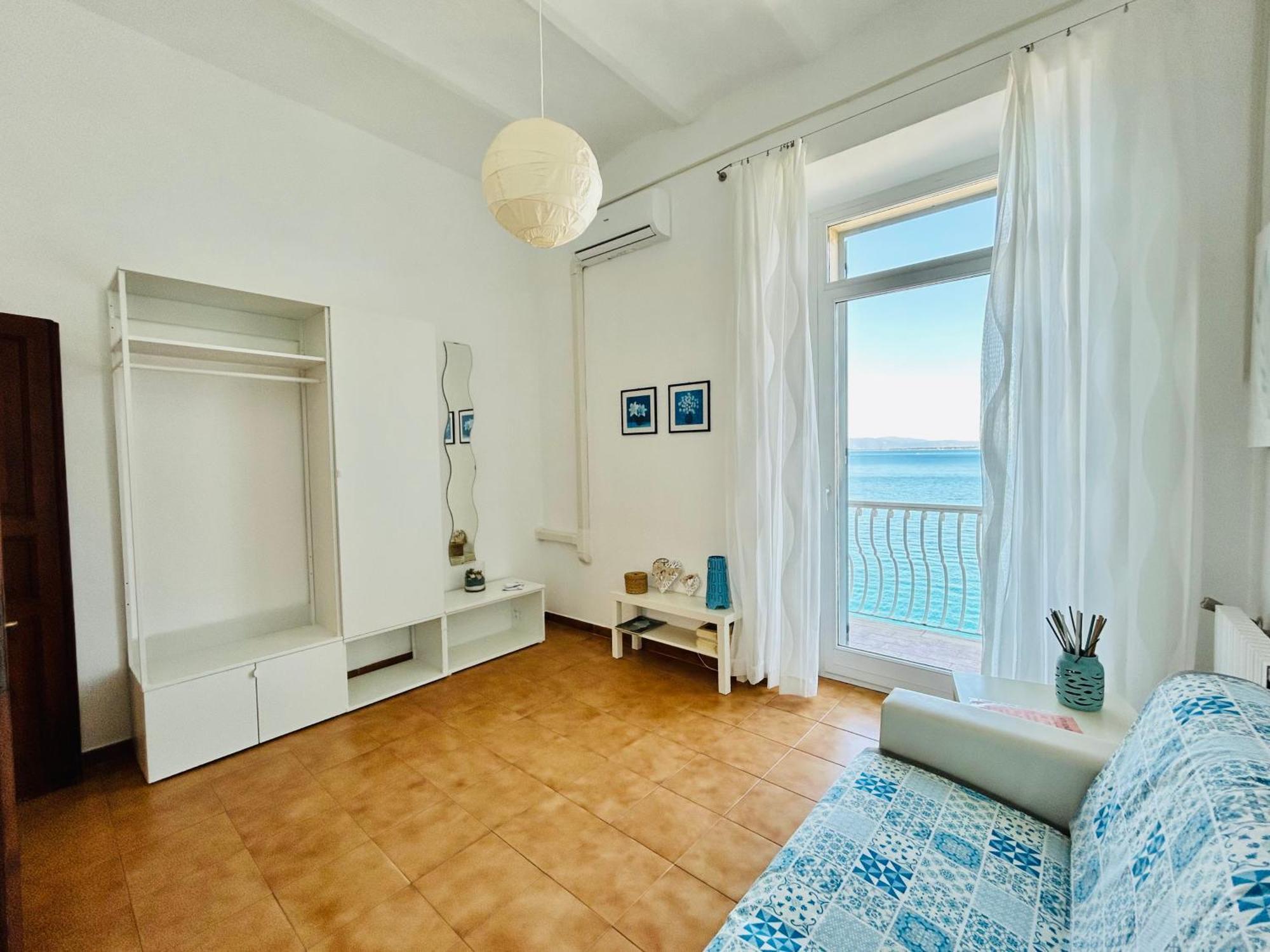 Molo 28 Beach Parking Ac Porto Santo Stefano  Exterior foto